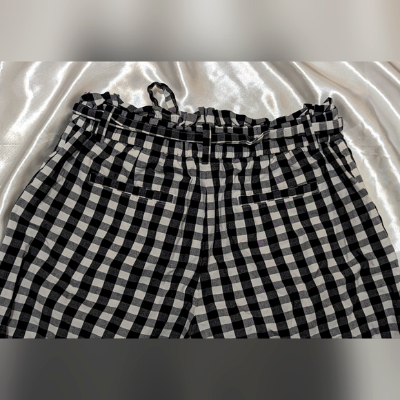 A New Day Women's US Small Black/White High-Waist Gingham Shorts w/ Waist Tie - Picture 4 of 9